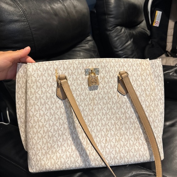 Michael Kors Cream and Tan Tote Bag - Picture 1 of 6
